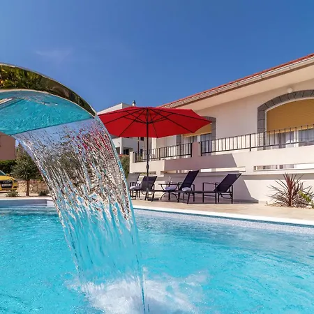 Lovely In Barbat Prázdninový dům Barbat na Rabu