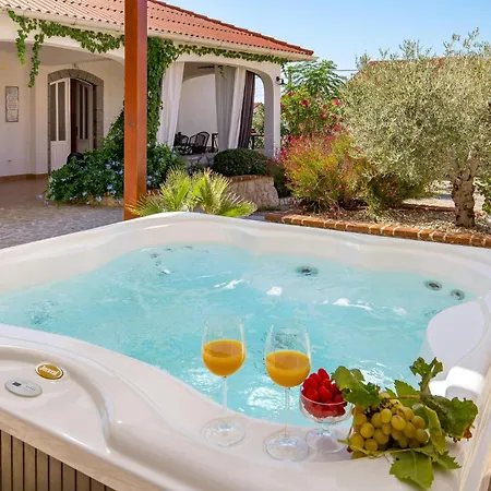 Ferienhaus Beautiful In Barbat