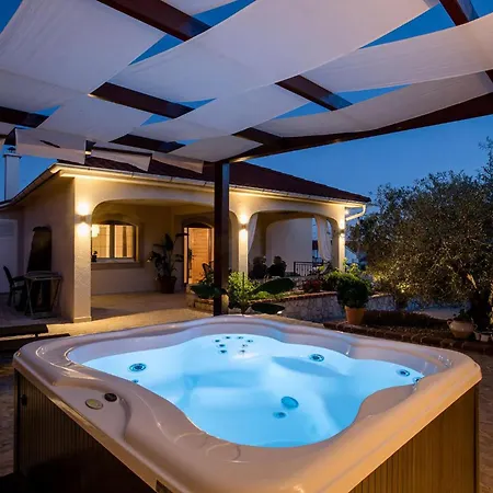 Beautiful In Barbat Ferienhaus Barbat na Rabu
